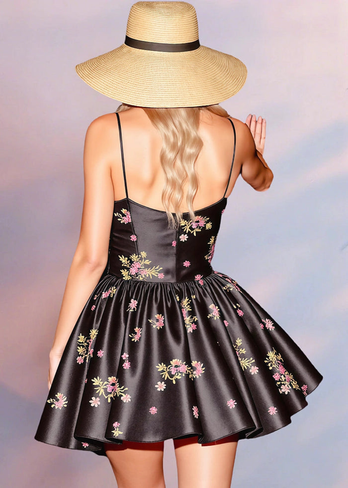 Gudrun | Stand Out at Prom with This Elegant Black Homecoming Dress for Unforgettable Glamour - Black Floral - PromDressClub