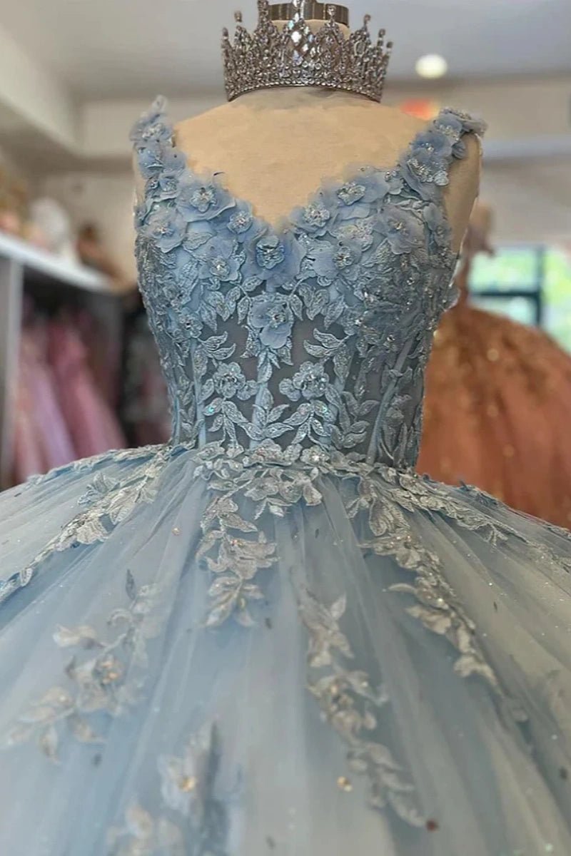 Jean | Elegant Blue Quince Dresses with Lace and Tulle Details - Light Blue - PromDressClub