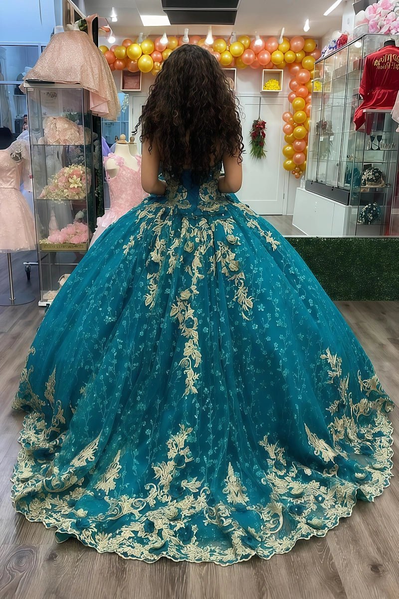 Lenora | Own Your Spotlight in Stunning Emerald Green Quince Dress - Emerald Green - PromDressClub