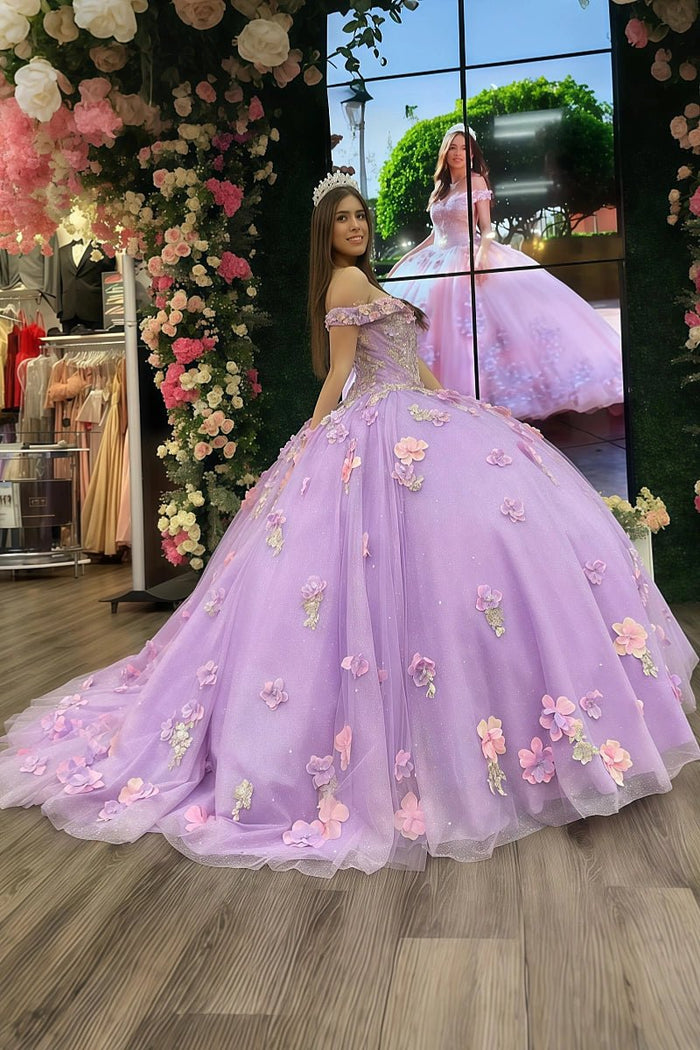 Lindsay | Own Your Spotlight in Stunning Purple Quince Dresses - Light Purple - PromDressClub